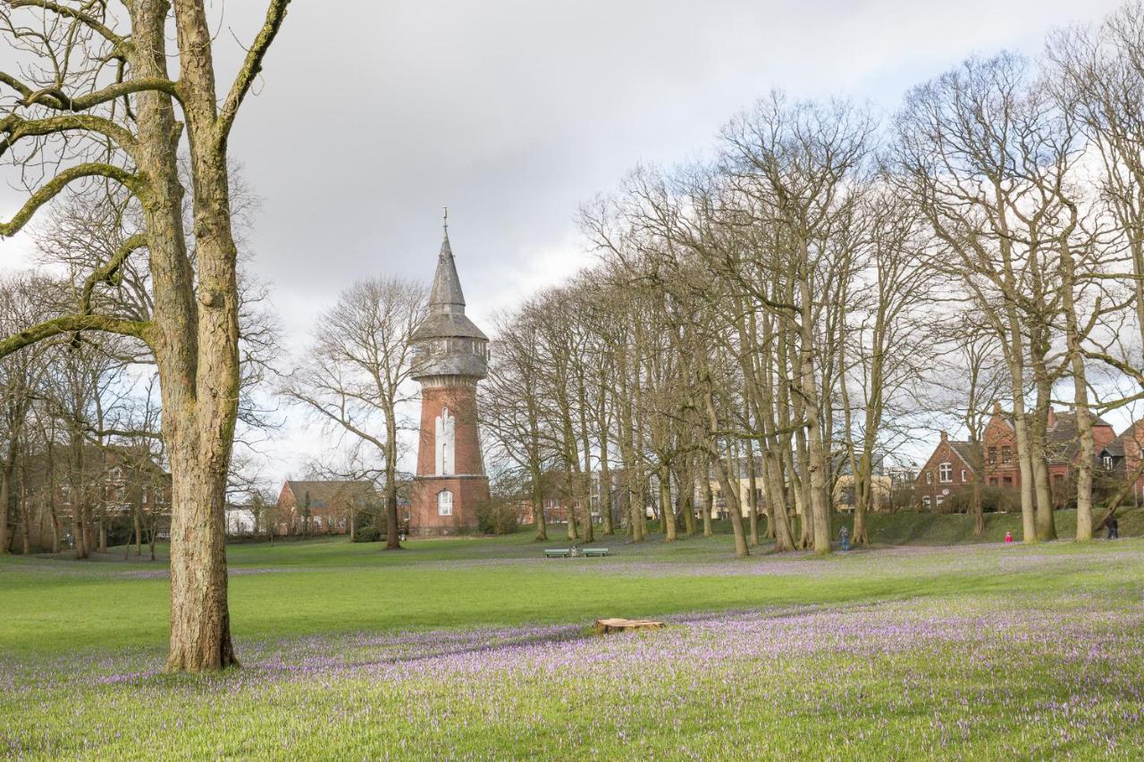 Husumer Wasserturm - Fewo 2 Husum  Exteriör bild